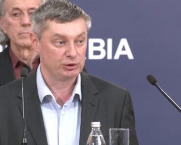 OGLASIO SE DOKTOR GORAN STEVANOVIĆ: Otkrio je gde se ljudi najviše zaražavaju, svi to moraju znati! OGLASIO SE DOKTOR GORAN STEVANOVIĆ: Otkrio je gde se ljudi najviše zaražavaju, svi to moraju znati!